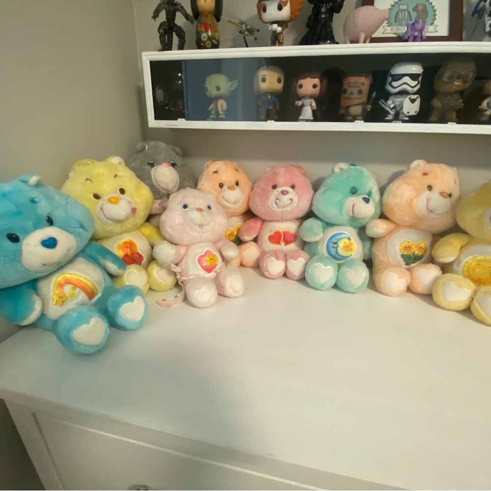 1983 Vintage Care Bear Collection (collectibles)